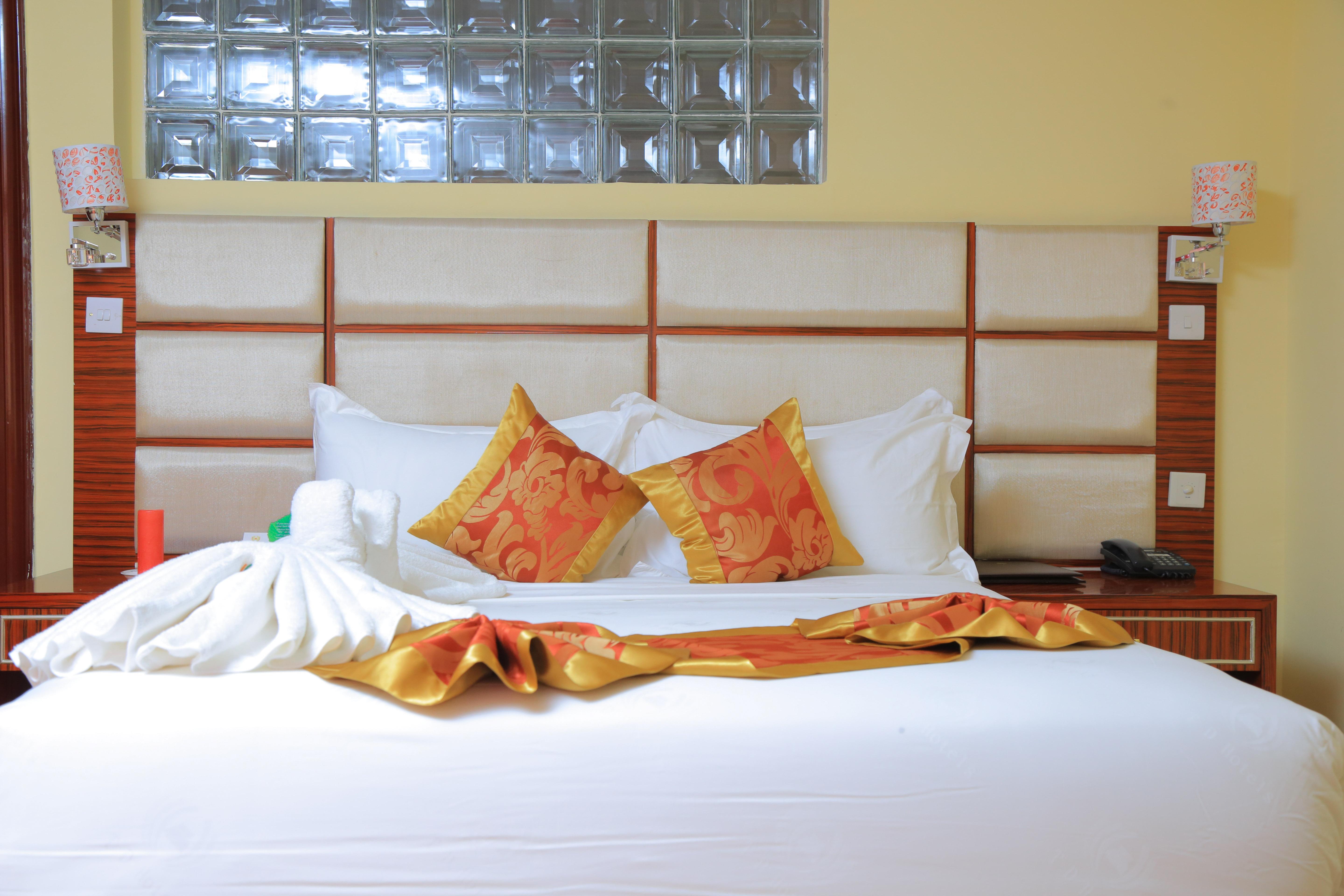 Tiffany Diamond Hotels Ltd - Indira Gandhi Street Dar es Salaam Exterior photo