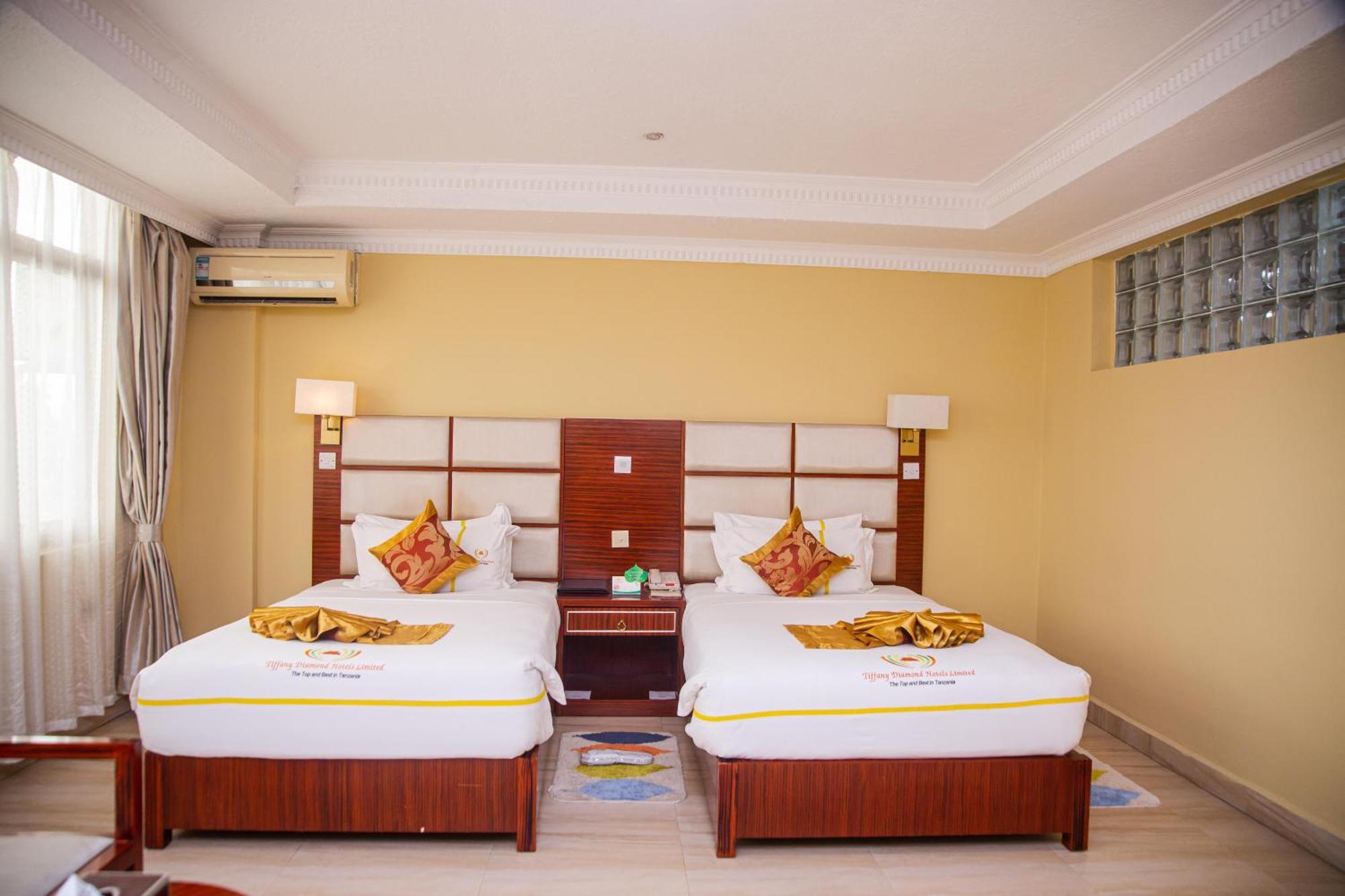 Tiffany Diamond Hotels Ltd - Indira Gandhi Street Dar es Salaam Exterior photo