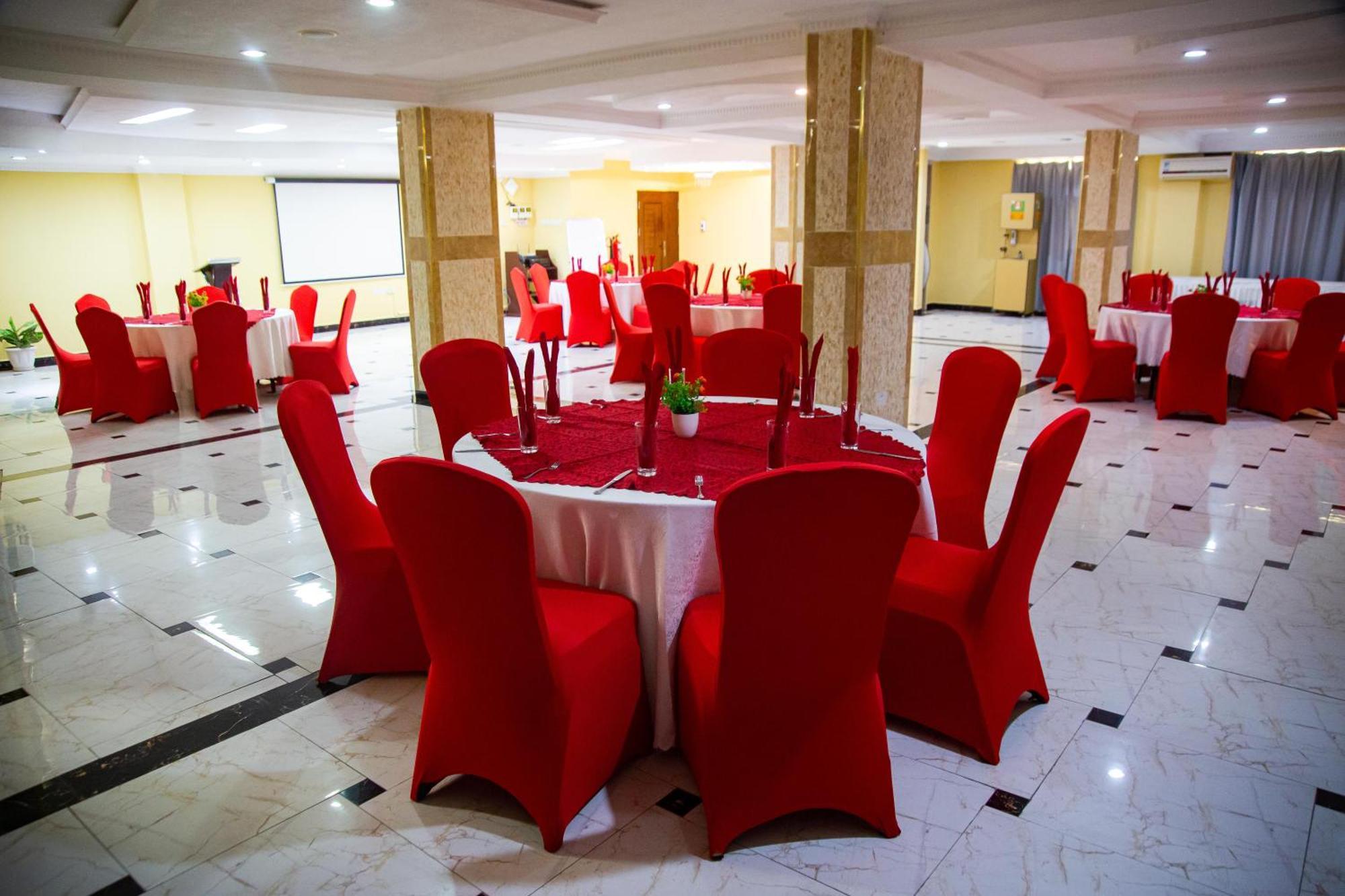 Tiffany Diamond Hotels Ltd - Indira Gandhi Street Dar es Salaam Exterior photo